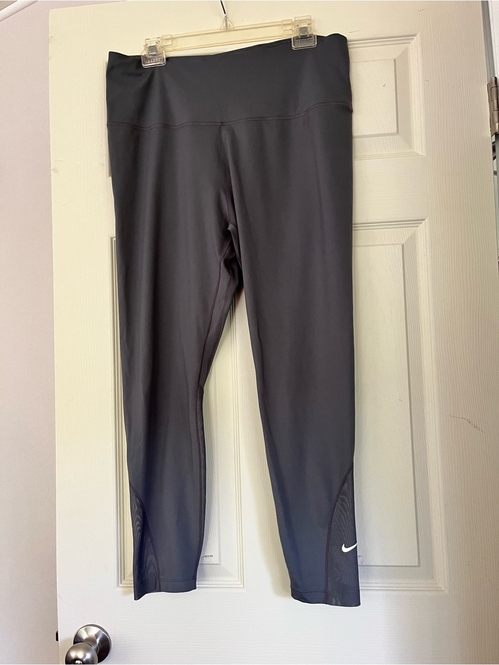 Nike Pro Women's Mid-Rise Cropped Mesh-Panel Leggings women size XL